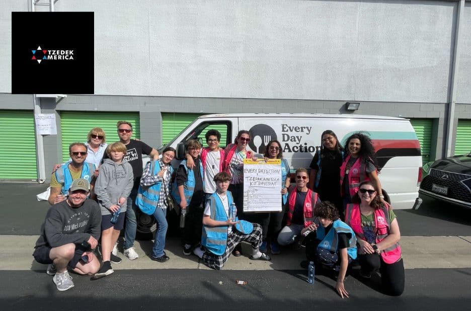 Donate Tzedek Online Now to Support Education and Social Justice Programs