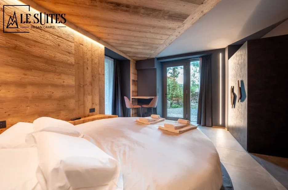 Découvrez LE SUITES DE SAN CAMPEL : Hébergement Moderne et Confort au Cœur de Ponte di Legno