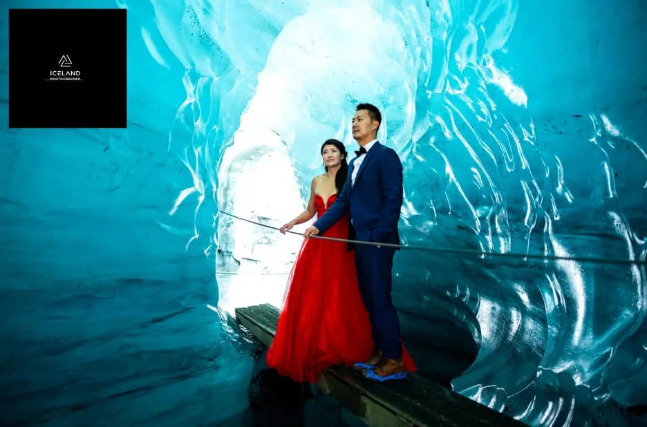 Choosing the Right Iceland Boudoir Photographer: Artistic Style and Service Highlights Compared