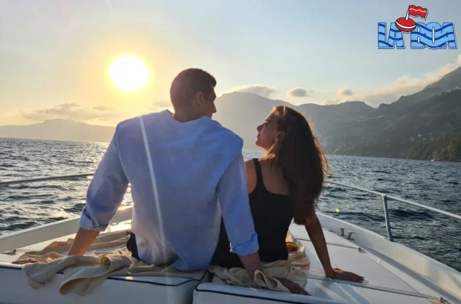 Ultimate Guide to an Unforgettable Amalfi Boat Excursion Along Stunning Coastal Cliffs