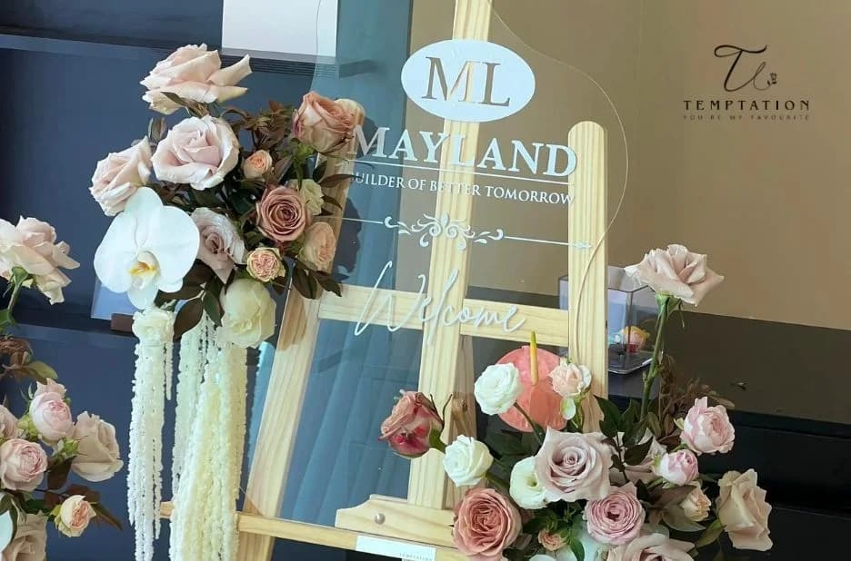 Compassionate Condolence Flower Delivery Kuala Lumpur with Same Day Service